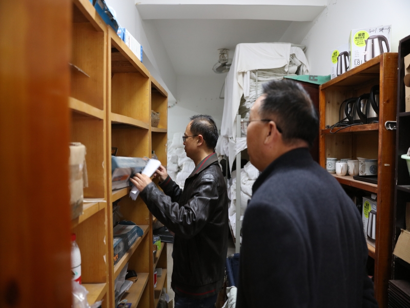 LupS_1701390571424092334.jpg 1.jpg