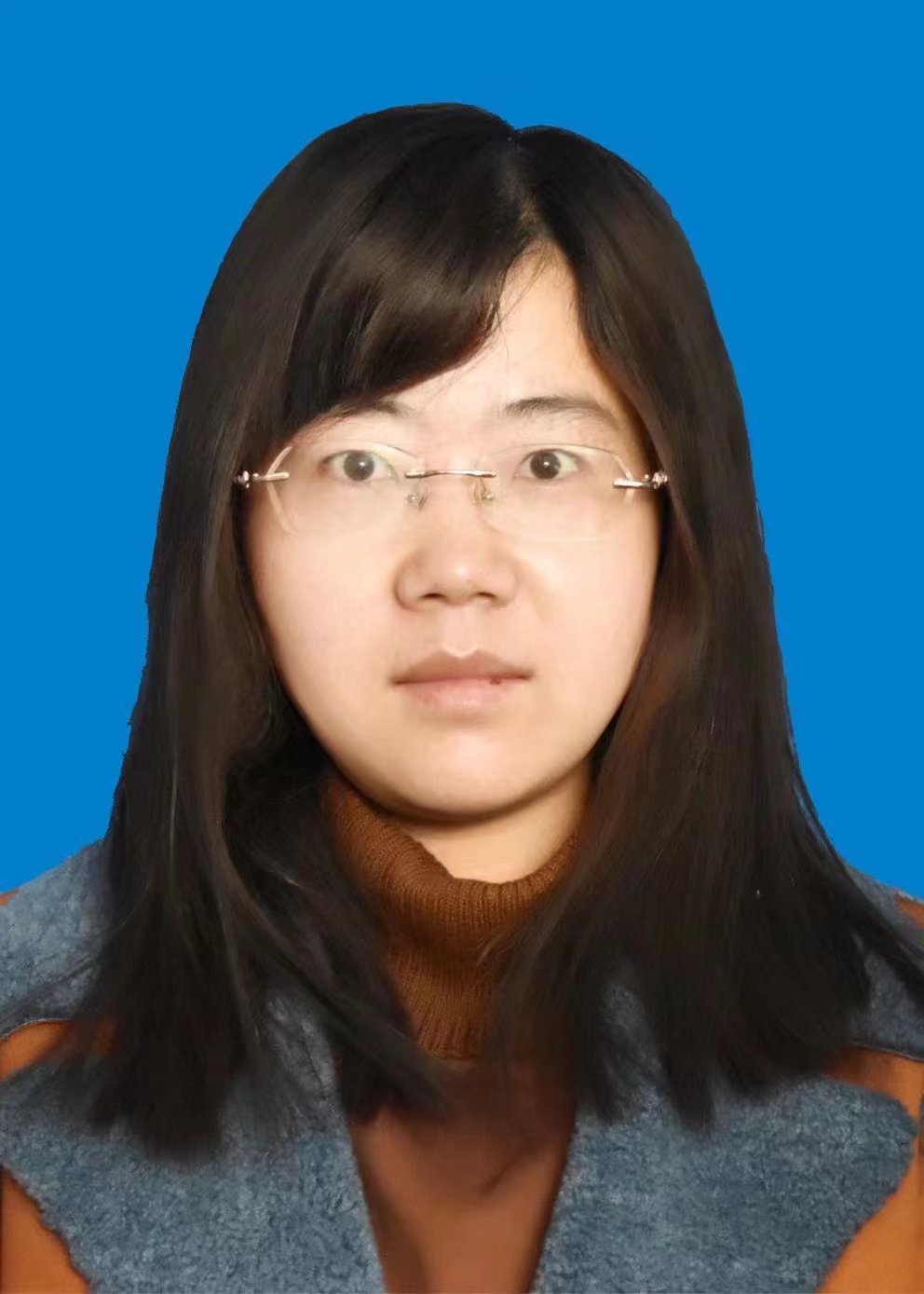 教辅人员梁莉莉